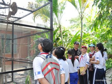 Green Talk winners of round 1 visit Cu Chi Wildlife Rescue Station